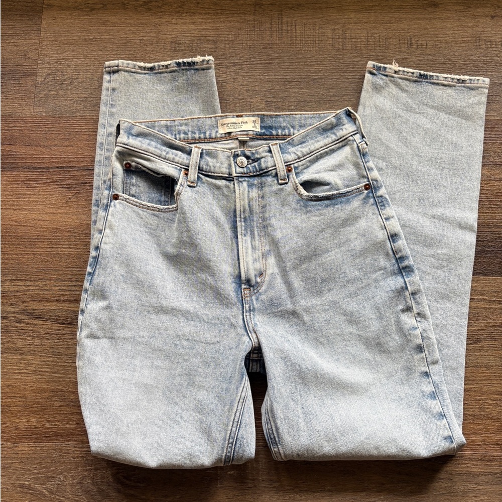 Abercrombie & Fitch Light Wash Straight Jeans